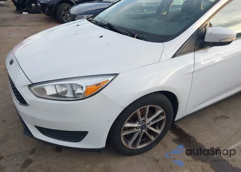 2017 Ford Focus Se z USA, uszkodzony, nr VIN 1FADP3F23HL278219